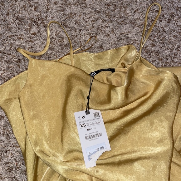 📫 SOLD 📫 Brand new Zara dress size extra small. Yellow color - Picture 3 of 4